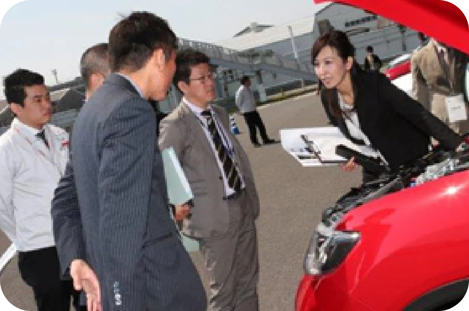 新型車種商品勉強会の様子