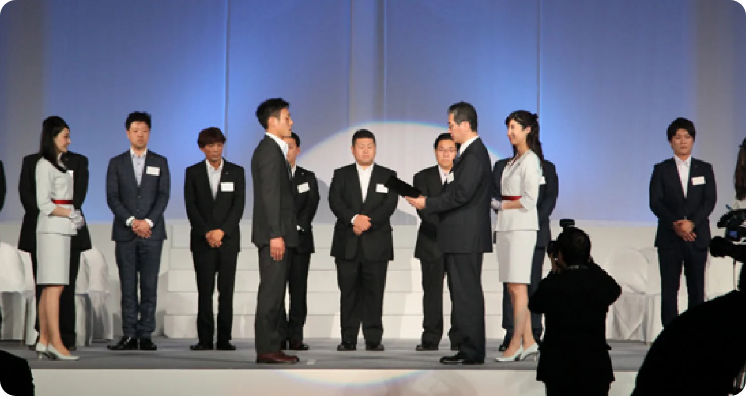 日産ウィナーズコンペンションの表彰の様子